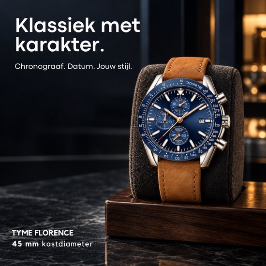 TYME Florence horloge met 45 mm kast op een displaystandaard, voorzien van een blauwe wijzerplaat en bruine band.