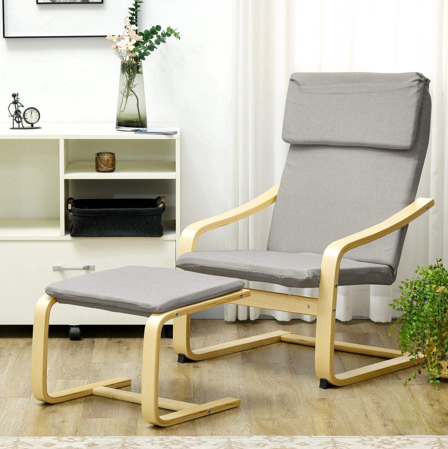 CHICFURN Fauteuil - Met hocker en hoofdsteun - C-vormig houten frame - Lichtgrijs