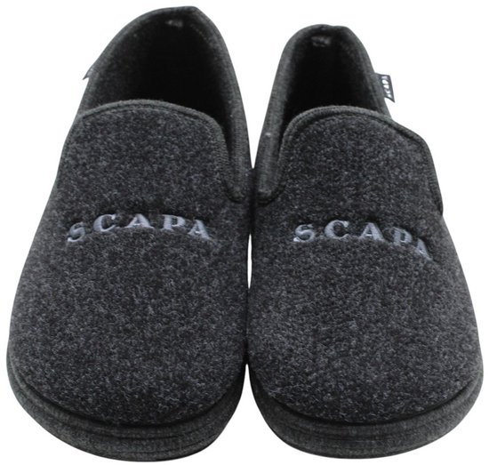 Zwarte SCAPA pantoffels met gebreide structuur, gezien vanaf de voorkant.