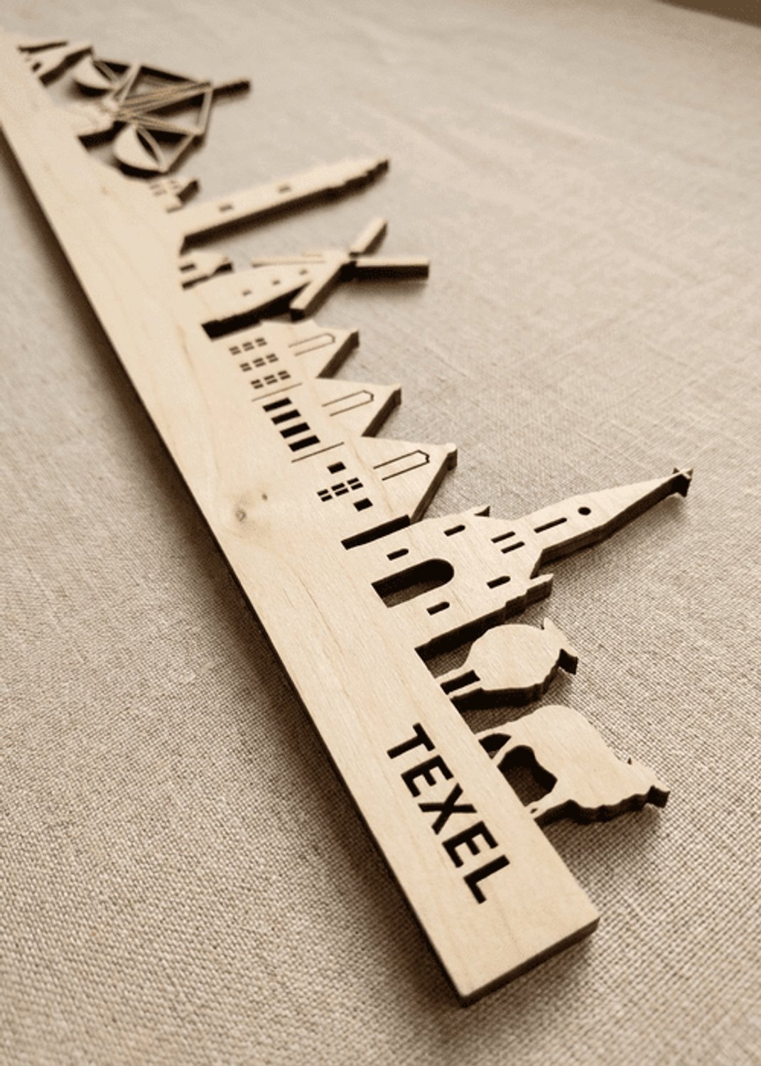 Houten Skyline Texel | Wanddecoratie voor aan de muur | Berken | 100 x 20 cm