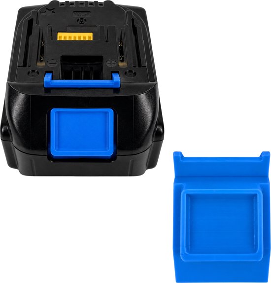 Zwarte Makita-accu met blauwe ontgrendelknop, met een extra losse blauwe knop ernaast.