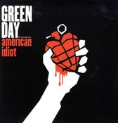 Zwarte hoes van American Idiot van Green Day met een witte hand die een rode handgranaat in de vorm van een hart vasthoudt.