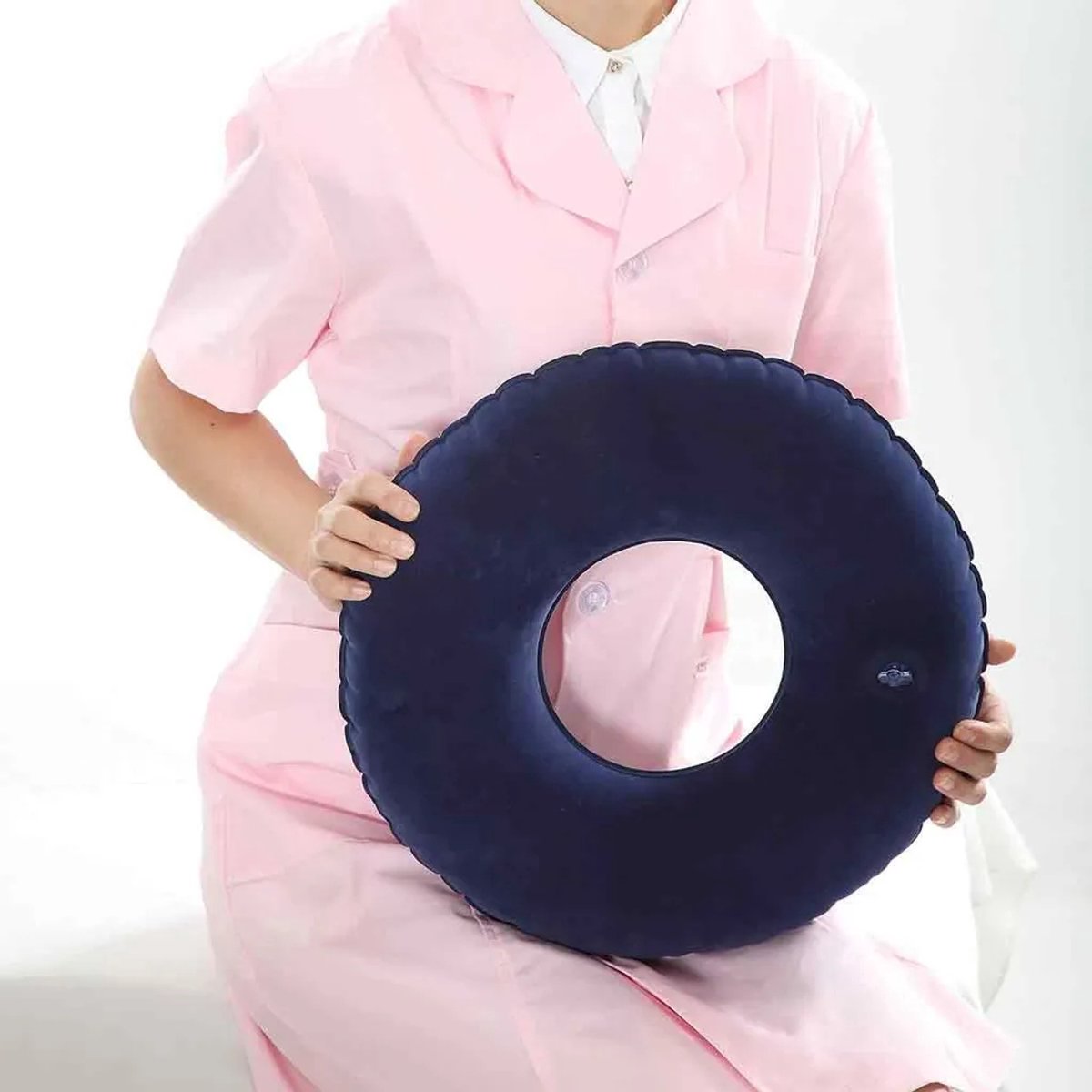 Opblaasbaar donutvormig zitkussen, gemaakt van dikwandig PVC-materiaal, rond, voorkomt doorligwonden, lekvrij, geschikt als kussen Geschikt voor rolstoelkruk/stoel, fluweelachtig, rond, blauw.