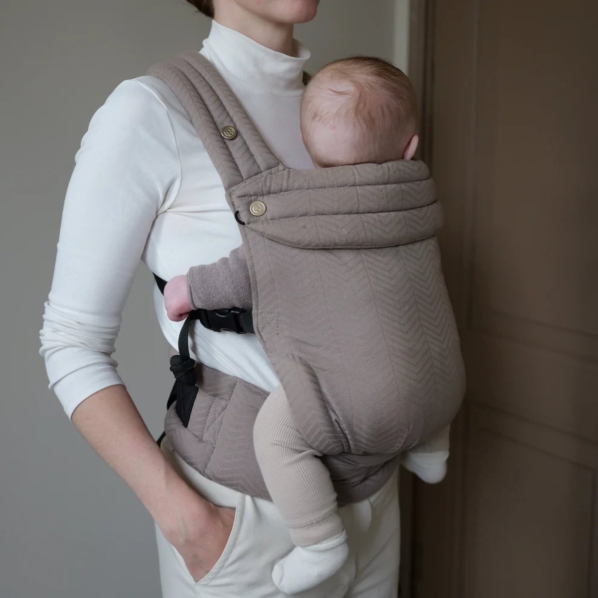 MOMCIE Cocoon Draagzak Greige - Ergonomische draagzak - 3,2 tot 20 kg
