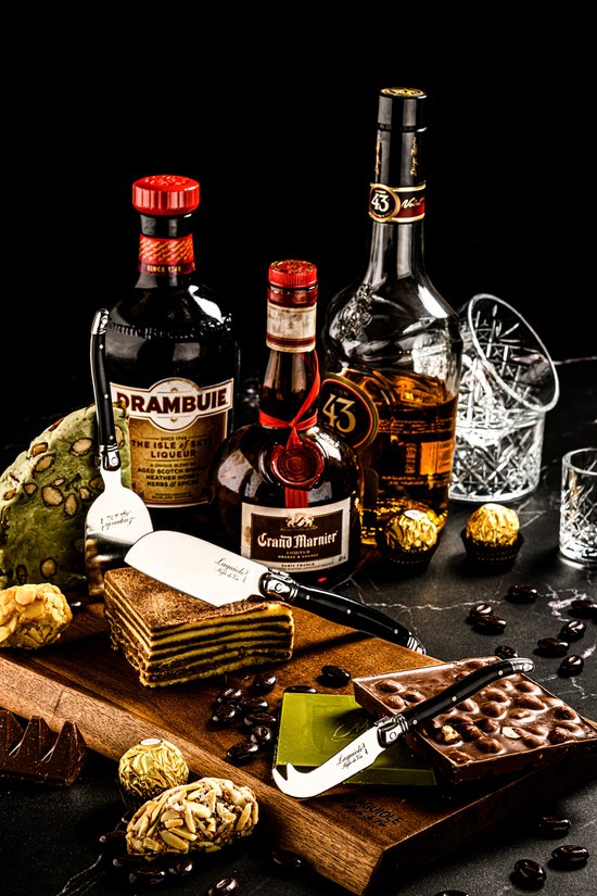 Laguiole Style de Vie - Line Premium - Coffret de couteaux à fromage 5 pièces avec plateau de service
