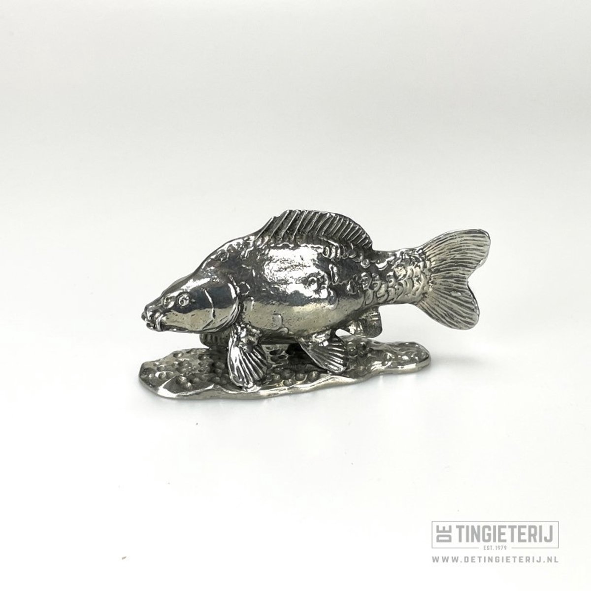 Karper - Miniatuur - Vis - Trofee - luxe geschenk - Cadeau visser - jubileum visclub