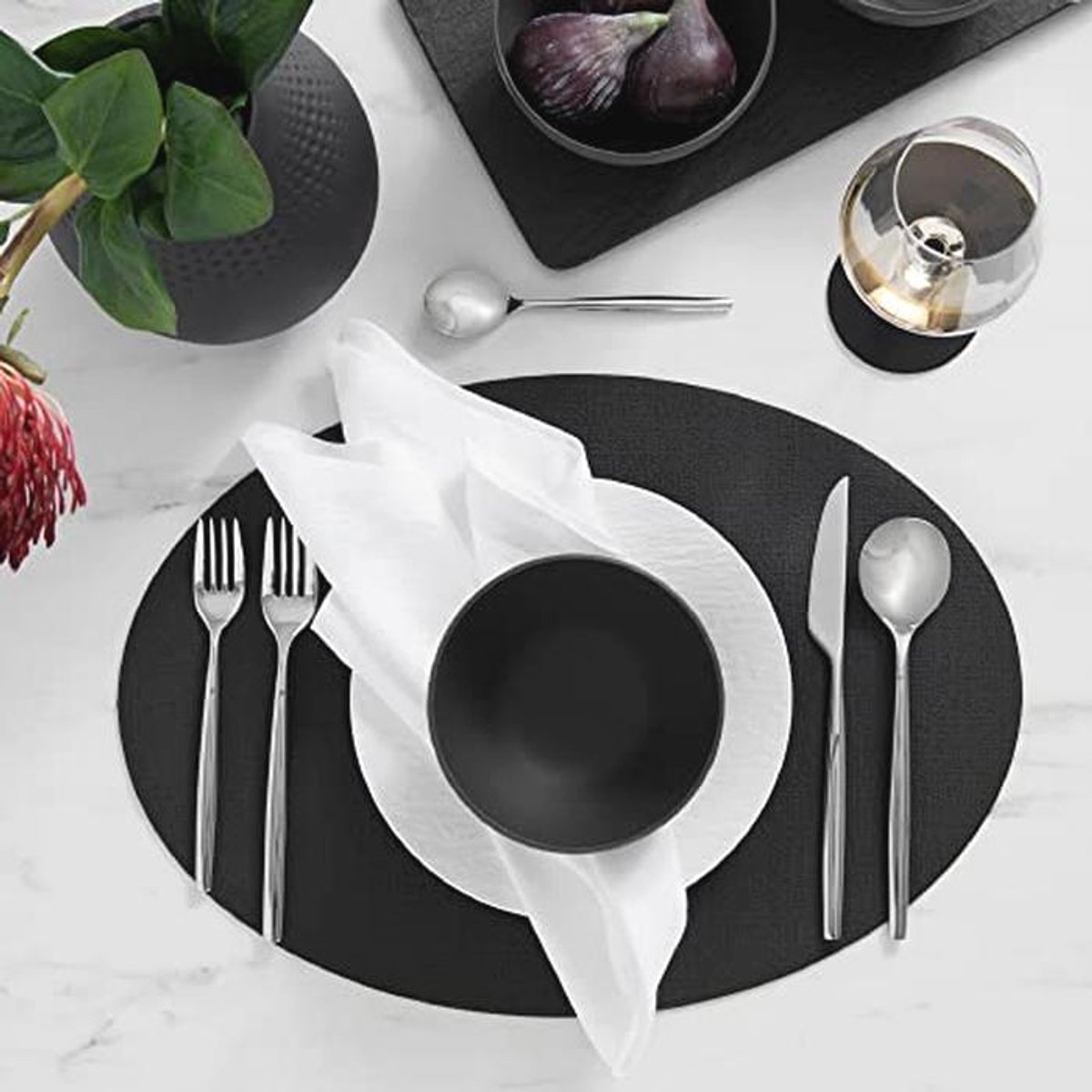 Omkeerbare Placemats van Faux-Leer, Set van 4, Zwart