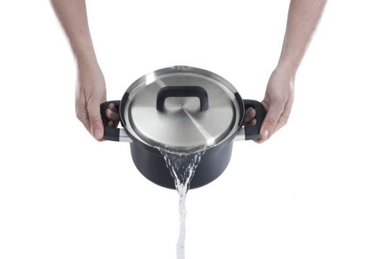BK Flow Cool Black Pannenset 4-delig - 16/18/20cm - Zonder PFAS-vrije antikleeflaag - Pannenset inductie - RVS kookpan - Ovenbestendig tot 160°C - Met deksel - Zilver
