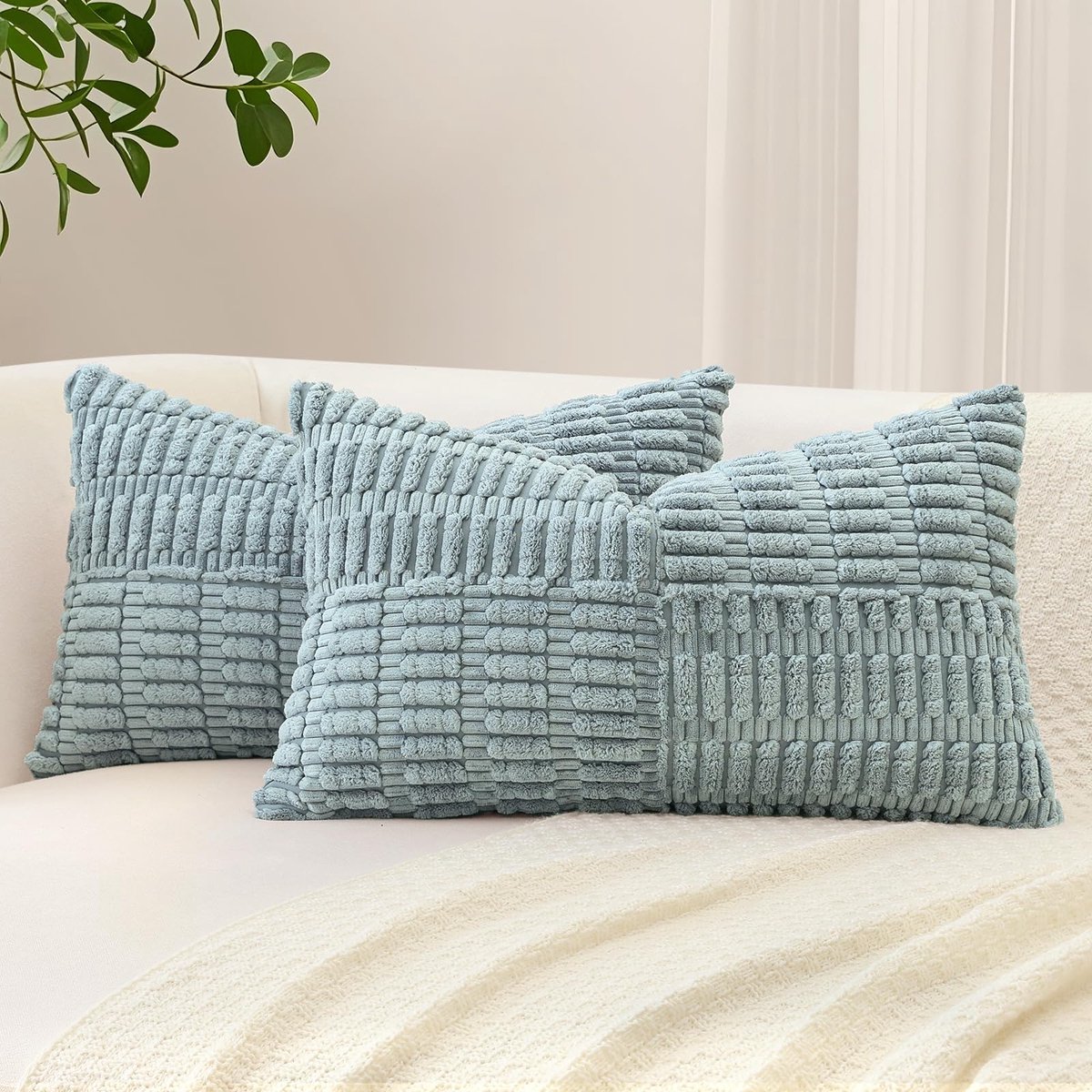 Unyqoos Set van twee decoratieve corduroy kussenslopen met uniek gestreept patroon grijs