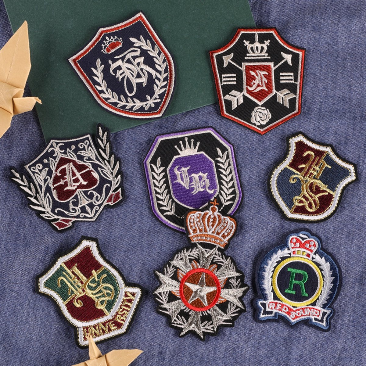 Daity 8 stuks - DIY badge patches - geborduurd met een gemengd patroon om op te strijken - geschikt voor kleding - rugzakken - T-shirts, jeans, rokken, vesten, sjaals, hoeden en tassen.