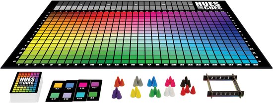 HUES AND CUES spel met spelbord, pionnen, kaarten en dobbelsteenhouder.  Spelbord heeft een raster van 480 kleuren, van geel tot blauw.
