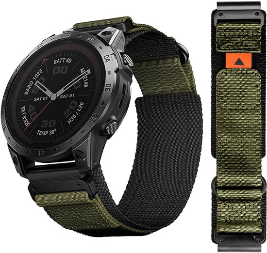Groen en zwart tactisch nylon klittenband horlogebandje met oranje accenten, naast een Garmin smartwatch.
