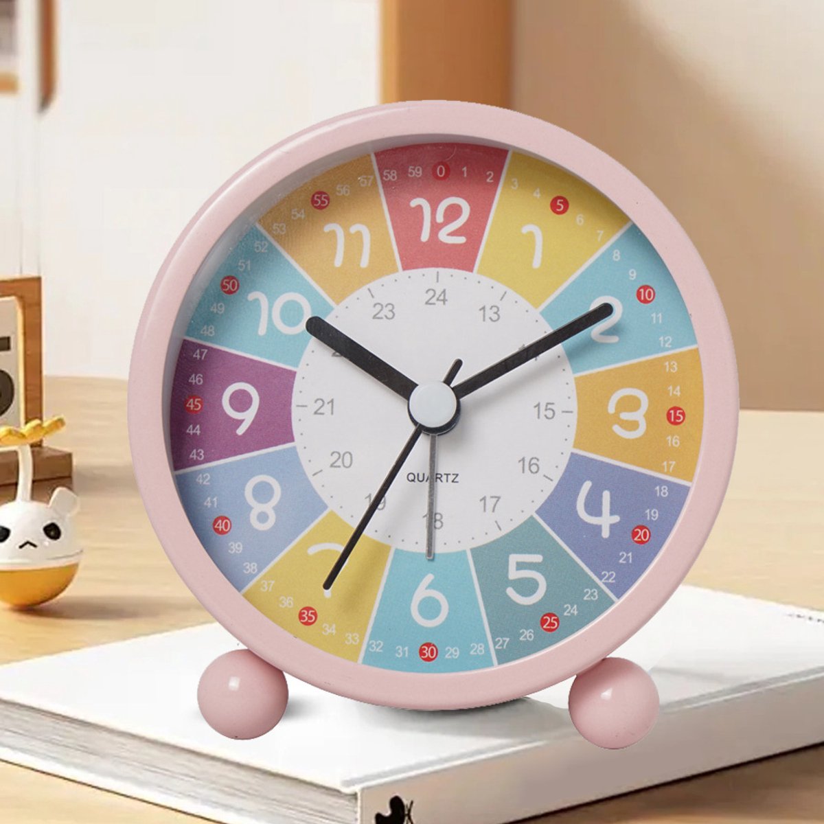 1 stuk, 9 cm stille educatieve wekker voor studenten - decoratie voor slaapkamer en bureau - tafelklok met nachtlampje, geruisloos, voor nachtkastje, studeerkamer of thuisgebruik