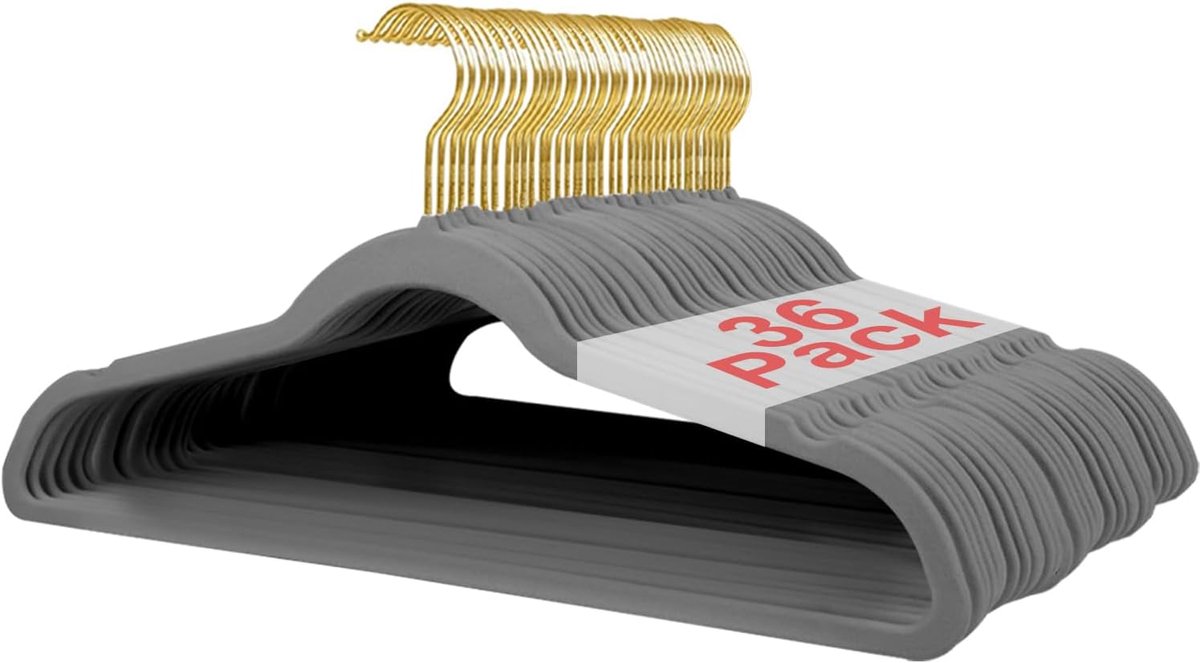 Famanu – Fluwelen kleerhangers met gouden haak, set van 36, stevig en ruimtebesparend