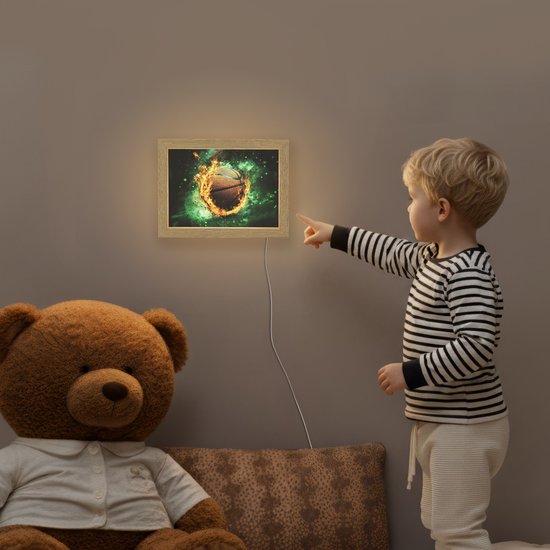 Nachtlampje 20x15 cm - Kinder lampje - Basketbal - Vuur - Vlammen - Groen - Tafellamp kinderkamer - Slaapkamer lamp - Bedlamp kinderen - Kinderlampje stopcontact - Wandlamp babykamer - Nachtlampjes van Merkloos — afbeelding 5