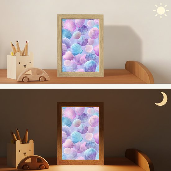 Nachtlampje 15x20 cm - Kinder lamp - Schelpen - Paars - Blauw - Patroon - Tafellamp kinderkamer - Slaapkamer lamp - Bedlamp kinderen - Kinderlampje stopcontact - Wandlamp babykamer - Nachtlampjes van Merkloos — afbeelding 4