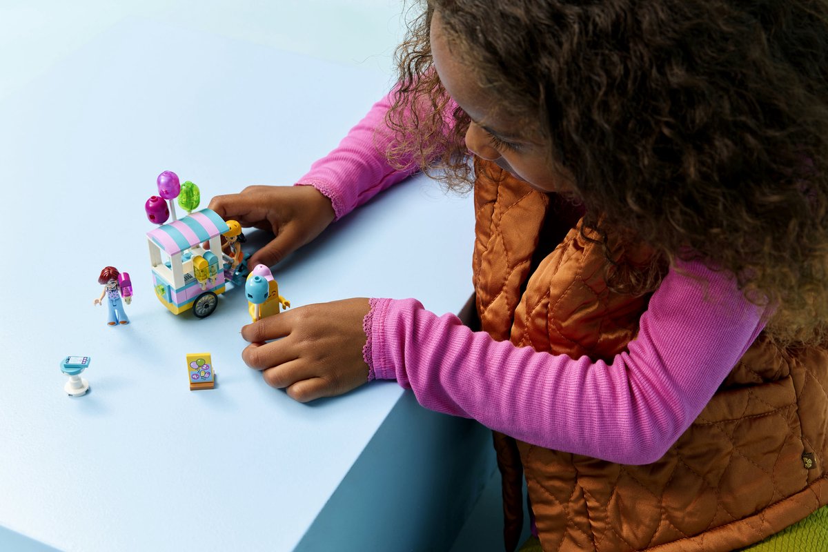 LEGO - Friends Ijsjes en Ballonnenkraam - Set 42692 — afbeelding 2