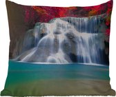 Sierkussen Buiten - Waterval - Bomen - Rood - Landschap - Natuur - 60x60 cm - Weerbestendig