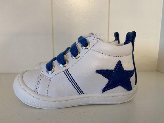 Lunella premier marcheur étoile taille 19