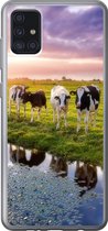 Geschikt voor Samsung Galaxy A52 5G hoesje - Koeien tijdens een zonsondergang - Siliconen Telefoonhoesje