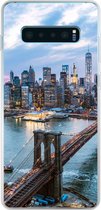 Geschikt voor Samsung Galaxy S10 Lite hoesje - New York - Brooklyn Bridge - Boot - Siliconen Telefoonhoesje