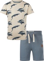 Koko Noko - Kledingset - 2delig - Joggingbroek Short Sweat Pants Blauw - Shirt Offwhite met blauwe krokodillen - Maat 92