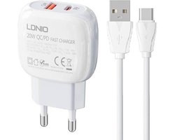 LDNIO - A2313C - Snel opladen - Type-C PD en QC3.0 - Oplader met een vermogen van 20W - Inclusief Type C oplaadkabel - Geschikt voor : Samsung Galaxy S20 / S21 / S22 / S23 / S24 / Note 10 / Note 20 / Huawei / Oppo / iPhone 15 / 15 Pro / 15 Pro Max
