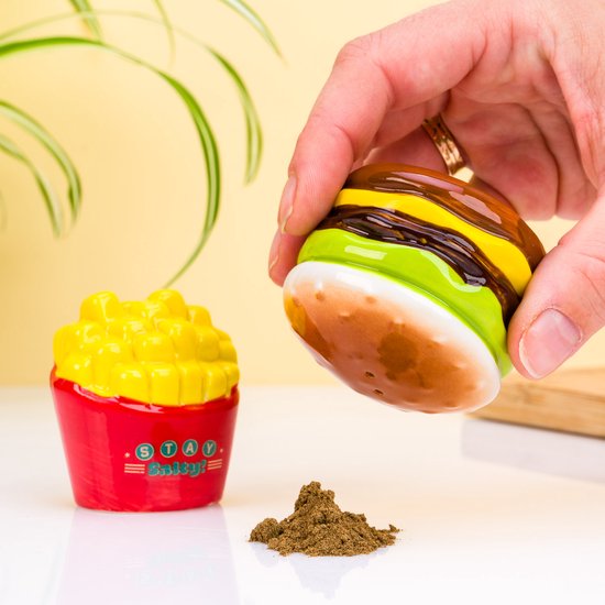 Peper en zout stel – hamburger en friet