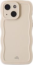 xoxo Wildhearts Wavy case Beige telefoonhoesje - Geschikt voor iPhone 15 Plus - Golvend hoesje - Silicone case met golven - Beige