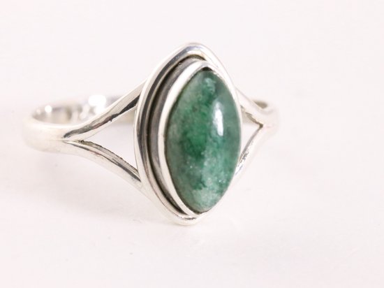 Fijne zilveren ring met jade - maat 19.5