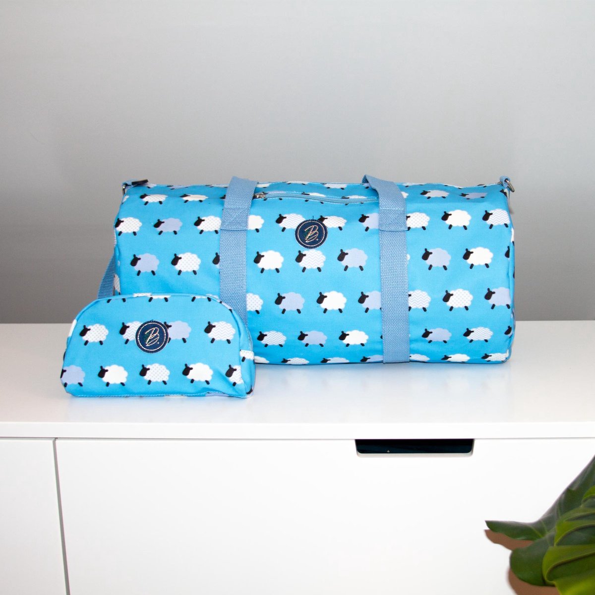 Weekendtas schaapjes blauw - 48cm x 22cm