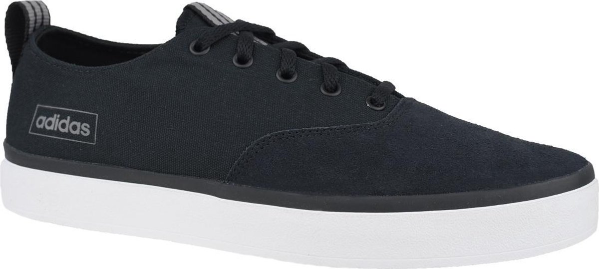 Adidas Broma EG1624 Mannen Zwart Sneakers maat: 44 2 3 EU - Schoenen.nl