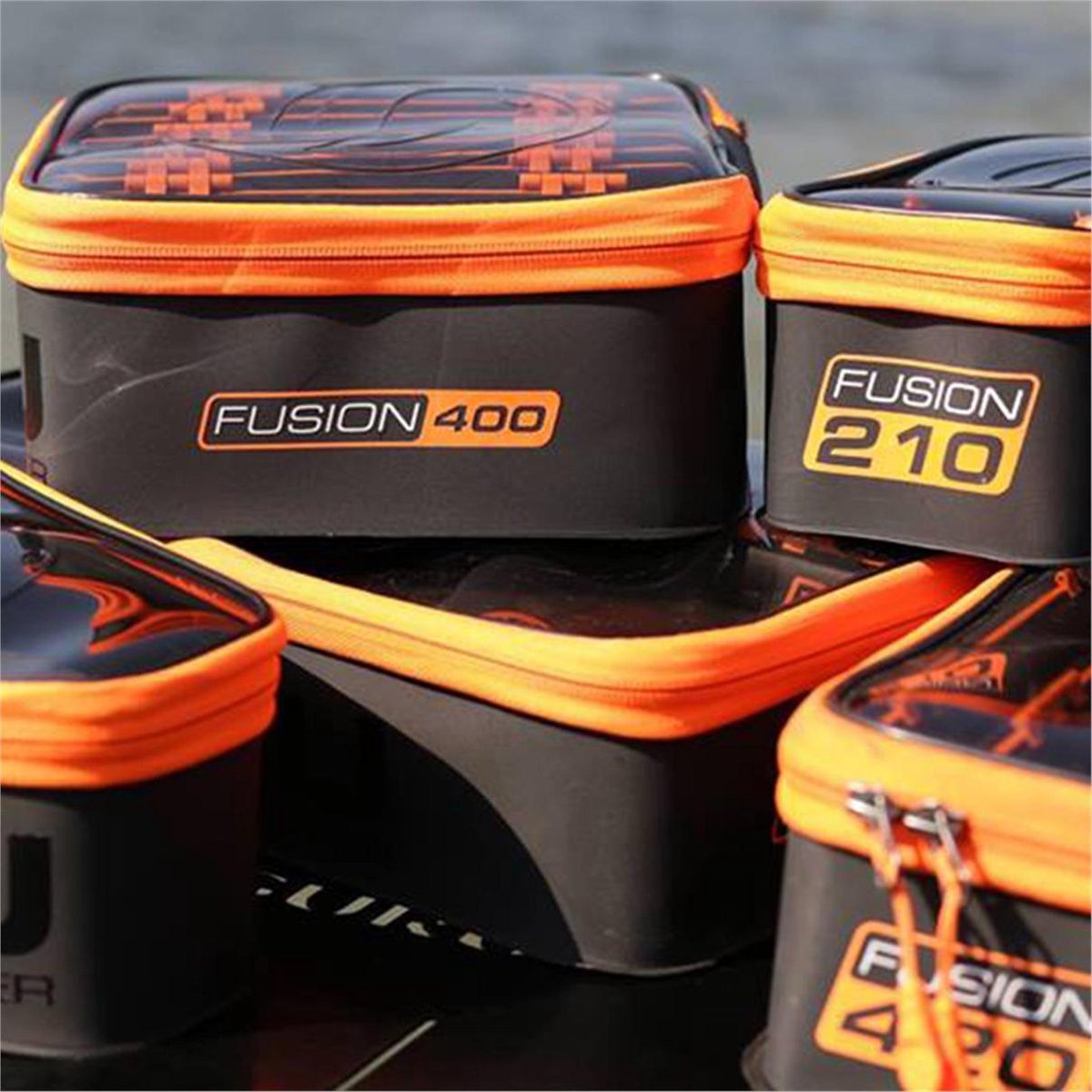 Guru Fusion 800 - Large - Zwart | bol.com