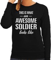Awesome soldier / soldaat / militair cadeau sweater / trui zwart met witte letters voor dames - beroepen sweater / moederdag / verjaardag cadeau M