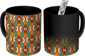 Magische Mok - Foto op Warmte Mokken - Koffiemok - Design - Retro - Oranje - Abstract - Magic Mok - Beker - 350 ML - Theemok