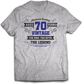 70 Jaar Legend - Feest kado T-Shirt Heren / Dames - Antraciet Grijs / Donker Blauw - Perfect Verjaardag Cadeau Shirt - grappige Spreuken, Zinnen en Teksten. Maat L