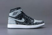 AIR JORDAN 1 RETRO HIGH OG REBELLIONAIRE 555088-036 Maat 38.5