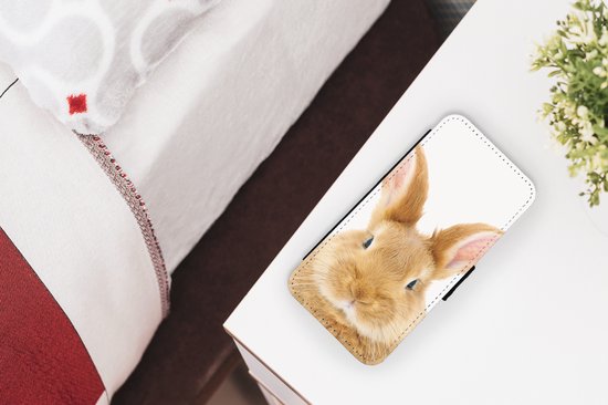 Telefoonhoesje Geschikt voor iPhone 13 telefoonhoesje - Kinderen - Konijn - Kind - Meisjes - Jongens - Met vakjes - Wallet case met magneetsluiting
