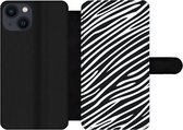 Bookcase Geschikt voor iPhone 13 telefoonhoesje - Dierenprint - Zebra - Zwart - Met vakjes - Wallet case met magneetsluiting