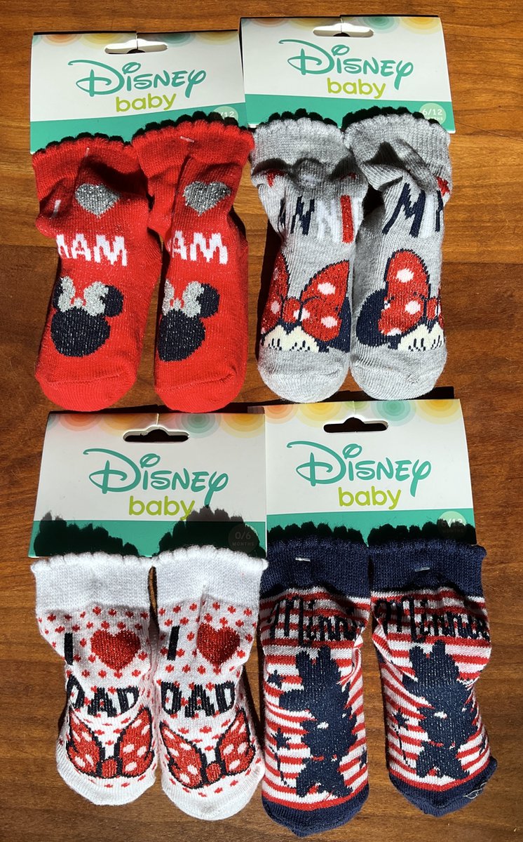 Disney Minnie Mouse Babysokjes - 4 paar in doosje - Cadeauset - I ❤️ MAM / I ❤️ DAD - Maat 6-12 maanden