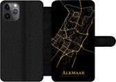 Bookcase Geschikt voor iPhone 11 Pro telefoonhoesje - Alkmaar - Stadskaart - Goud - Zwart - Met vakjes - Wallet case met magneetsluiting