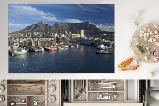 KitchenYeah® Inductie beschermer 81.2x52 cm - De prachtige haven van Kaapstad en de Tafelberg op de achtergrond - Kookplaataccessoires - Afdekplaat voor kookplaat - Inductiebeschermer - Inductiemat - Inductieplaat mat
