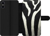 Bookcase Geschikt voor iPhone XS telefoonhoesje - Dierenprint - Zebra - Zwart - Wit - Met vakjes - Wallet case met magneetsluiting