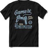 Gamers play smart | Gaming kado T-Shirt heren - dames | Ijsblauw | Perfect game pc cadeau shirt | Grappige console spreuken - zinnen - teksten Maat M