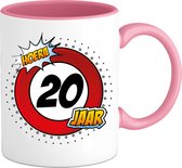 20 Jaar Verkeersbord Mok met tekst | Grappig Verjaardag Beker Cadeau | Bedrukte Koffie en Thee Mokken | Zwart | 330 ML