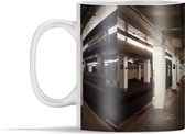 Mok - Leeg metrostation in New York - 350 ml - Beker
