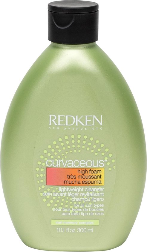 Lichtgroene fles met een zwarte dop. Redken Curvaceous high foam shampoo.