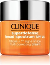 Clinique Superdefense Broad Spectrum SPF 25 Fatigue + 1st Signs Of Age Multi-Correcting Cream - Dagcrème -  50 ml