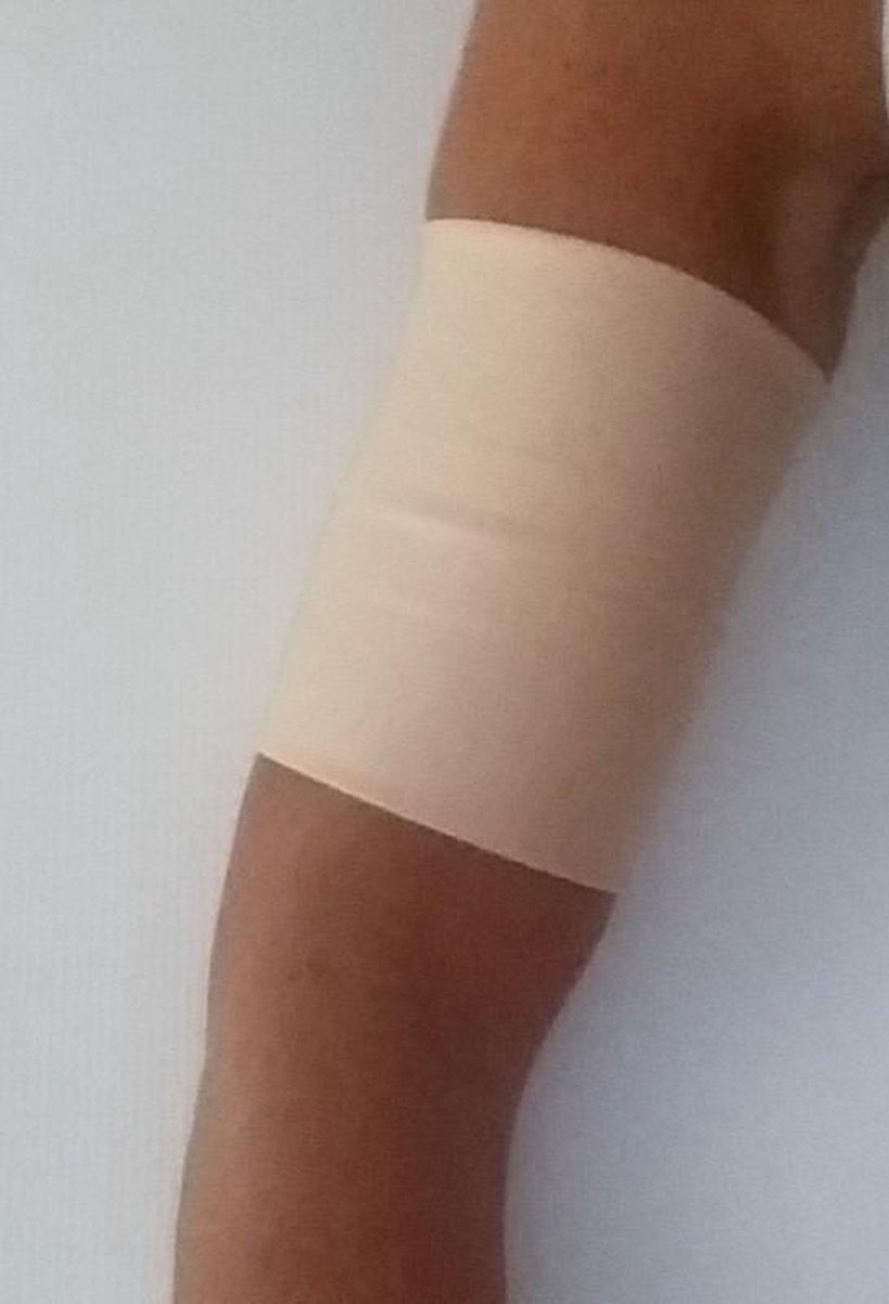 Goedkoopste Effen beige lycra armband van 33/34 cm ter bescherming van de Omnipod of sensor ivm diabetes, geschikt om mee te zwemmen. Beschermt de sensor zoals de freestyle libre of de omnipod
