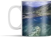 Mok - Een luchtfoto van boten die varen in de zee bij Sint Maarten - 350 ml - Beker